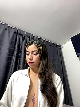 Snapshot of Sweet-Beck chatting on 10/02/25, 11:41 Sweet-Beck online show from 10/02/25, 11:41