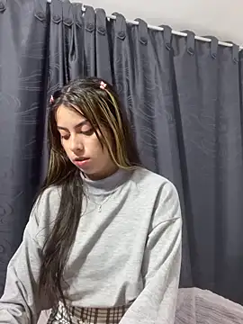 Snapshot of Sweet-Beck chatting on 10/09/25, 12:44 Sweet-Beck online show from 10/09/25, 12:44