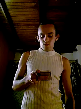 anaboleyn online show from 11/28/25, 07:14