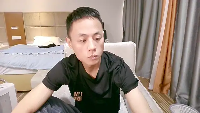 Tsia-Die online show from 11/02/25, 05:45