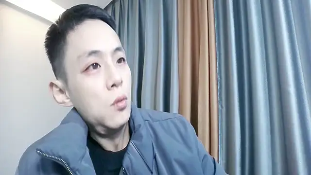 Tsia-Die online show from 12/17/25, 01:05