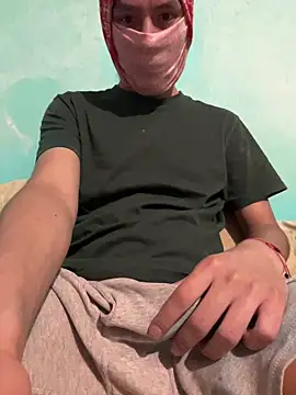 Skinny Longhair online show from 04/14/26, 12:59