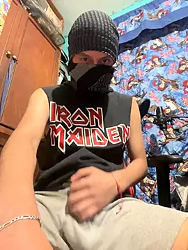 Snapshot of Skinny_Longhair chatting on 09/28/25, 07:15 Skinny Longhair online show from 09/28/25, 07:15