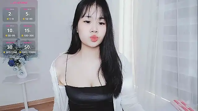 -Rose-Lucky- online show from 10/26/25, 12:22