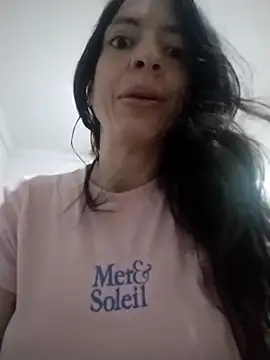 chicalunar24 online show from 11/15/25, 07:07