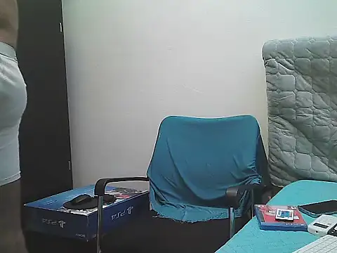 morenocabro10 online show from 10/10/25, 10:10