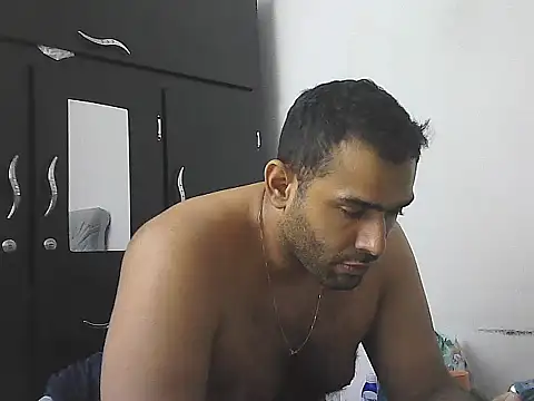 morenocabro10 online show from 01/15/26, 12:03