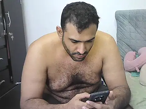 morenocabro10 online show from 02/11/26, 04:34