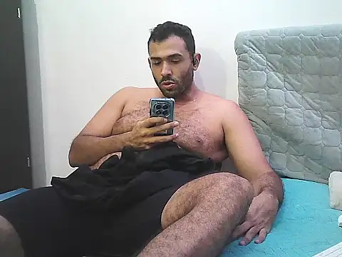 morenocabro10 online show from 11/04/25, 12:03