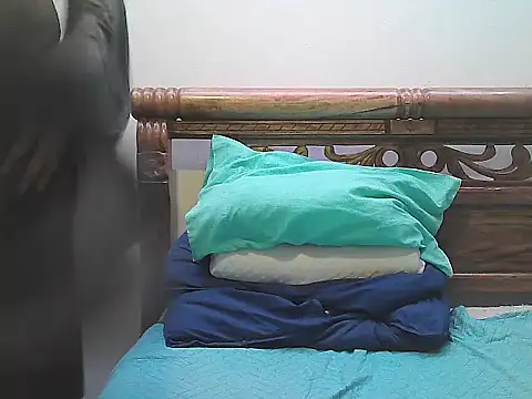 morenocabro10 online show from 09/24/25, 08:26