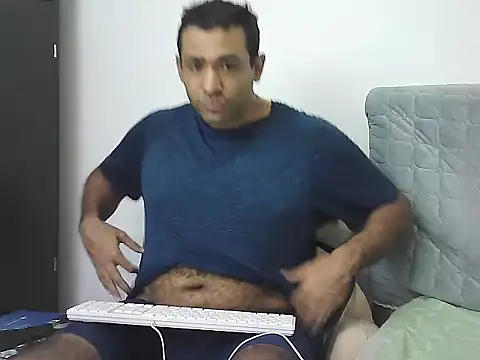 morenocabro10 online show from 12/02/25, 10:33