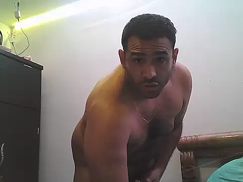 morenocabro10 online show from 09/09/25, 10:19