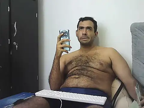 morenocabro10 online show from 12/04/25, 09:58