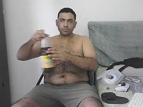 Snapshot of morenocabro10 chatting on 05/19/26, 01:56 morenocabro10 online show from 05/19/26, 01:56