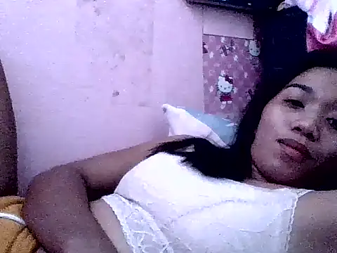 Snapshot of Virgen_christine01 chatting on 07/26/26, 07:15 Virgen christine01 online show from 07/26/26, 07:15