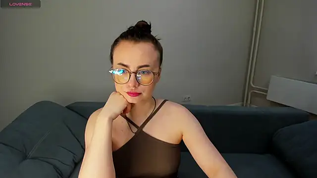 MewStella online show from 06/02/26, 08:09