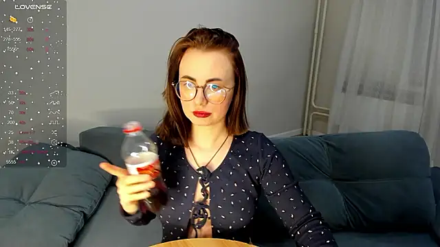 Snapshot of MewStella chatting on 03/19/26, 03:23 MewStella online show from 03/19/26, 03:23