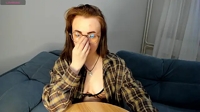 Snapshot of MewStella chatting on 03/27/26, 05:58 MewStella online show from 03/27/26, 05:58