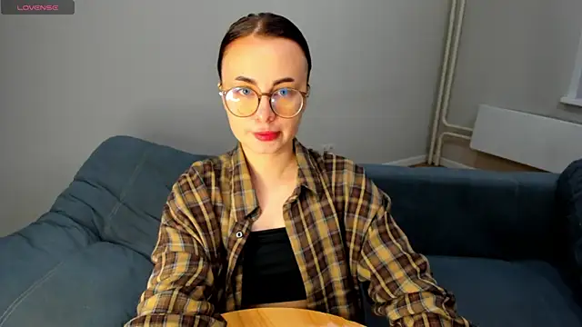 MewStella online show from 05/30/26, 03:28