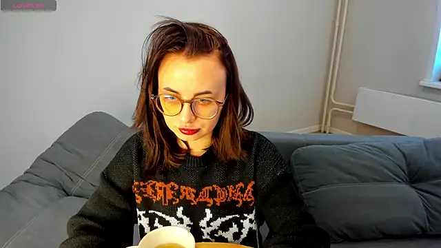 MewStella online show from 05/24/26, 01:11