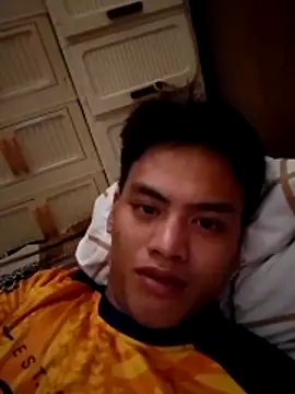 Snapshot of aldrin_cum chatting on 02/27/26, 11:04 aldrin cum online show from 02/27/26, 11:04