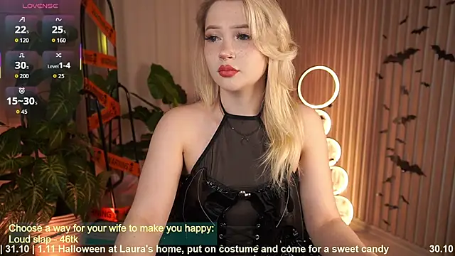 LauraWifeness online show from 10/29/25, 06:12