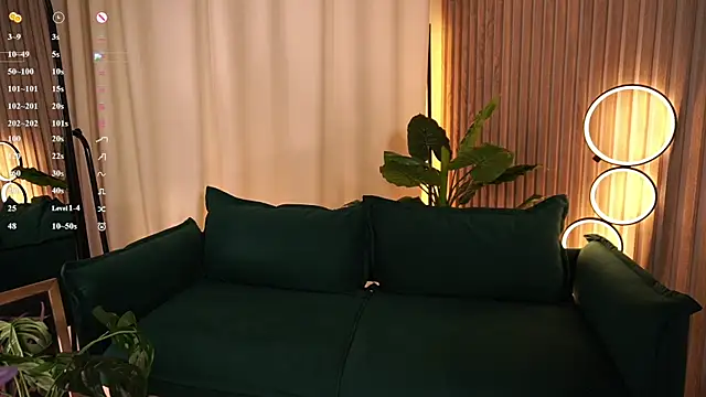 LauraWifeness online show from 03/30/26, 05:53