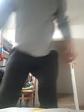 hugecock4u1990 online show from 12/01/25, 06:09