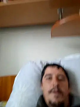 hugecock4u1990 online show from 11/16/25, 07:35