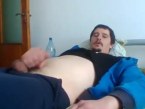 hugecock4u1990 online show from 11/25/25, 01:22