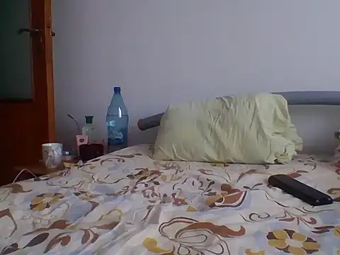 hugecock4u1990 online show from 10/23/25, 06:34