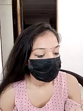 Cute Rakhi8 online show from 10/04/25, 03:52