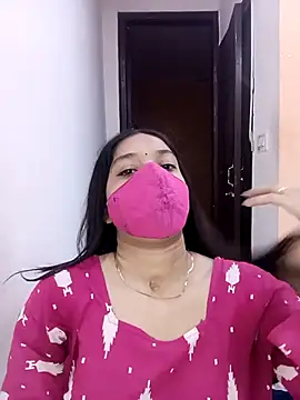 Snapshot of Cute_Rakhi8 chatting on 07/04/26, 04:52 Cute Rakhi8 online show from 07/04/26, 04:52