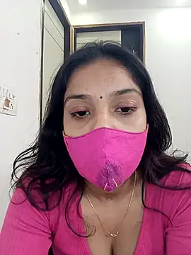 Cute Rakhi8 online show from 12/22/25, 09:20