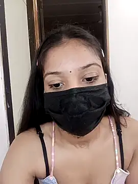 Cute Rakhi8 online show from 10/17/25, 04:49