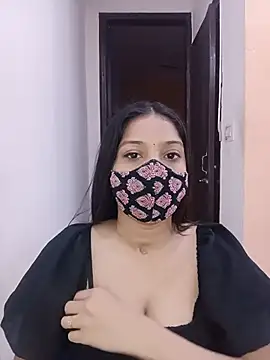Snapshot of Cute_Rakhi8 chatting on 07/21/26, 04:47 Cute Rakhi8 online show from 07/21/26, 04:47