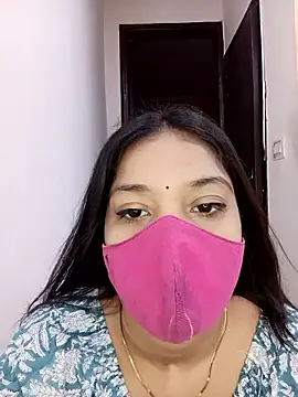 Snapshot of Cute_Rakhi8 chatting on 06/13/26, 06:00 Cute Rakhi8 online show from 06/13/26, 06:00
