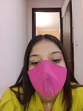 Cute Rakhi8 online show from 05/13/26, 04:41