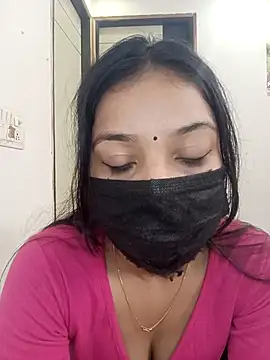 Cute Rakhi8 online show from 12/14/25, 04:29