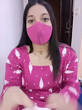 Snapshot of Cute_Rakhi8 chatting on 06/14/26, 04:57 Cute Rakhi8 online show from 06/14/26, 04:57