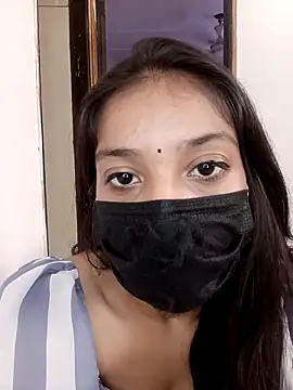 Cute Rakhi8 online show from 09/30/25, 04:51