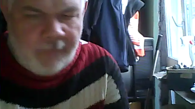 Snapshot of A1B3- chatting on 04/13/26, 04:33 A1B3- online show from 04/13/26, 04:33