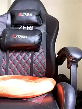 Snapshot of Mei-Mei89 chatting on 10/05/25, 01:29 Mei-Mei89 online show from 10/05/25, 01:29