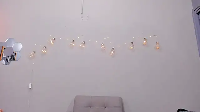 alianim online show from 11/30/25, 08:20