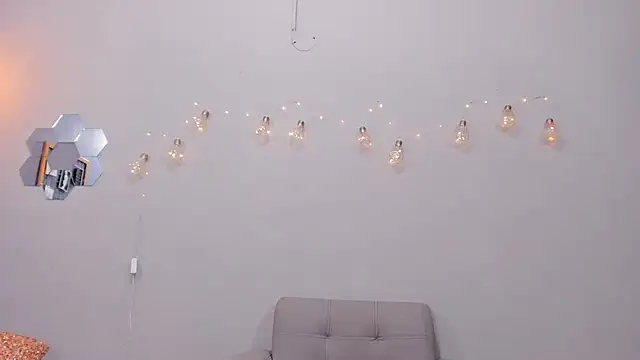 alianim online show from 10/29/25, 07:29