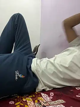 Snapshot of funny_sexxx chatting on 09/18/25, 03:59 funny sexxx online show from 09/18/25, 03:59