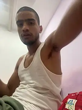 Snapshot of funny_sexxx chatting on 06/30/26, 06:35 funny sexxx online show from 06/30/26, 06:35