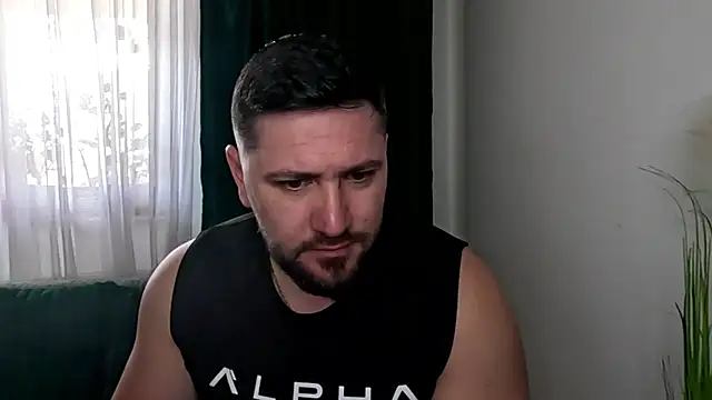 Gold Alpha Boy online show from 04/21/26, 07:48