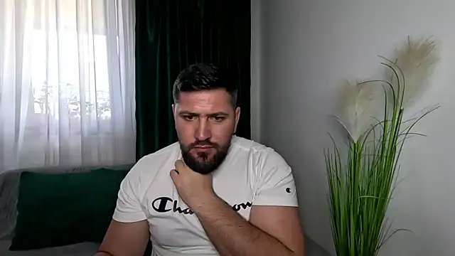 Gold Alpha Boy online show from 04/24/26, 02:30