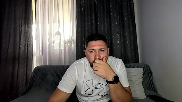 Snapshot of Gold_Alpha_Boy chatting on 09/24/25, 02:01 Gold Alpha Boy online show from 09/24/25, 02:01